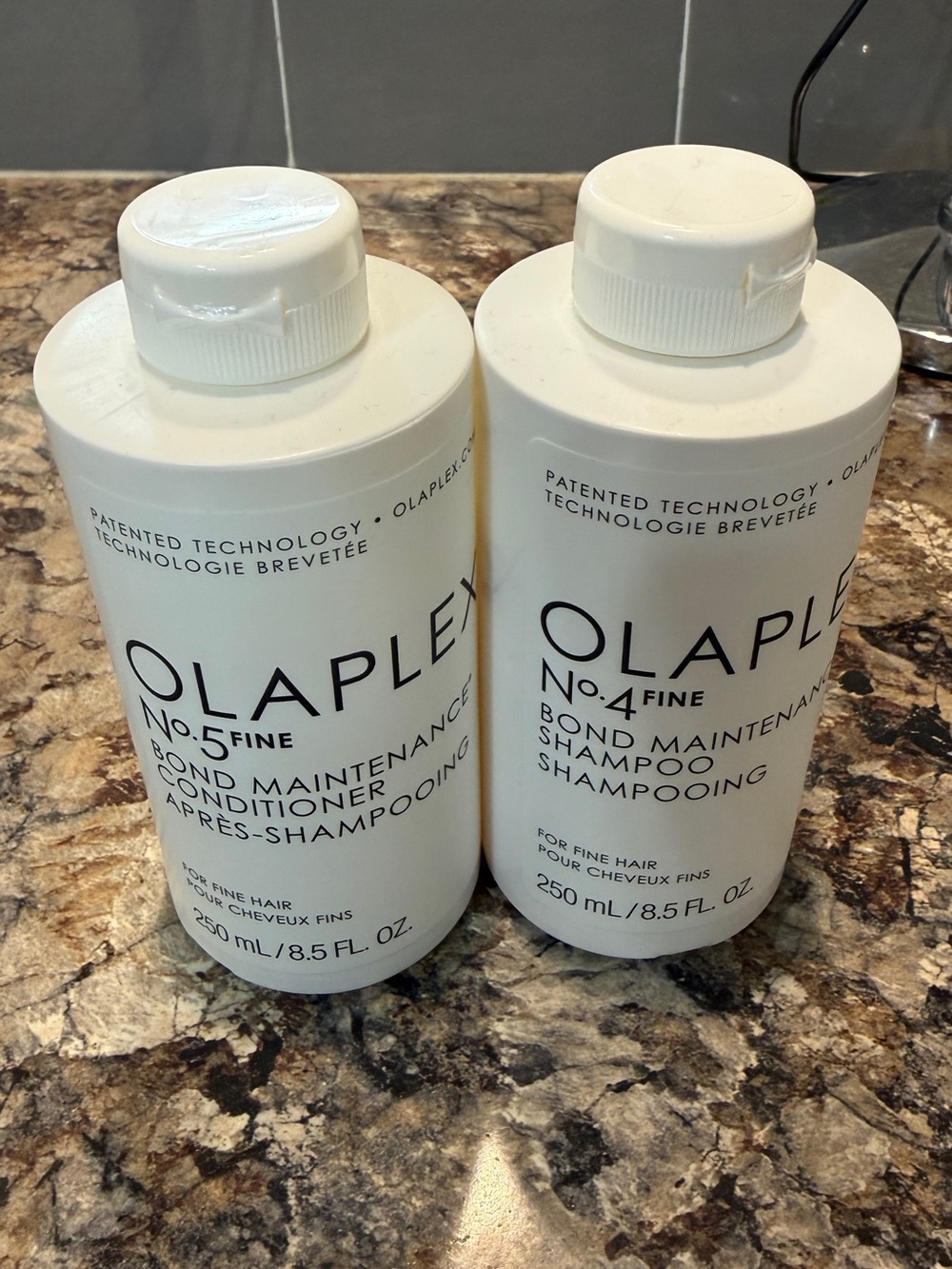 OLAPLEX No.4 & No.5 Fine Bond Maintenance Shampoo and Conditioner - White